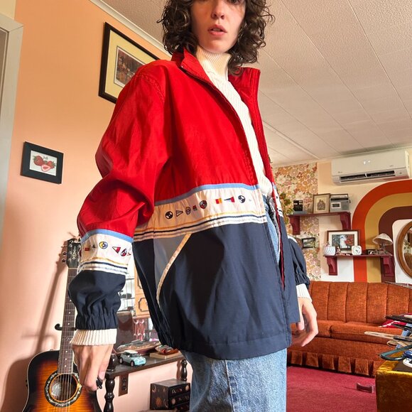 1990s retro color blocked embroidered drop sleeve windbreaker with boat flags - - Picture 3 of 13